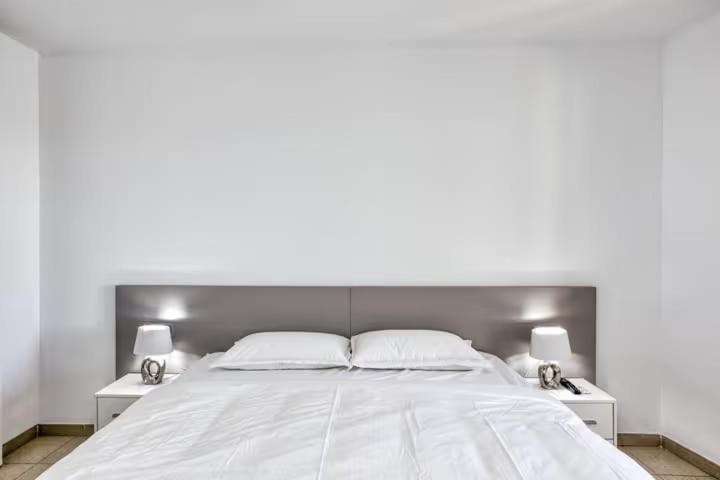 Apartamento Con Vistas A Mar Y Canal. Empuriabrava Eksteriør bilde