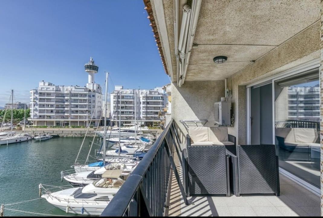 Apartamento Con Vistas A Mar Y Canal. Empuriabrava Eksteriør bilde
